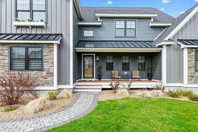 9 Shay Ln, North Reading, MA 01864