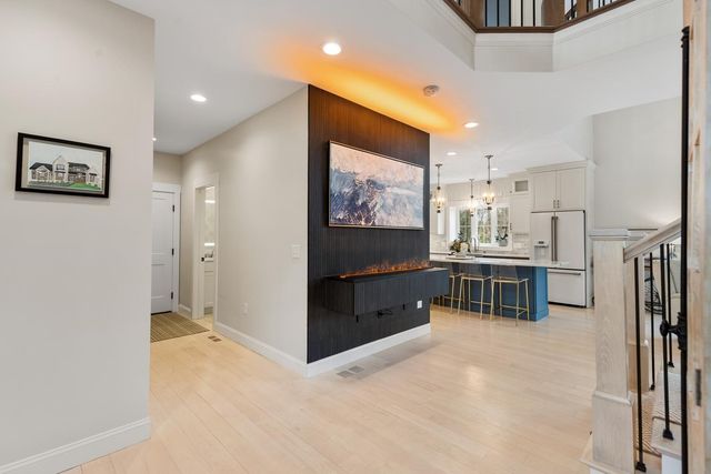 9 Shay Ln, North Reading, MA 01864