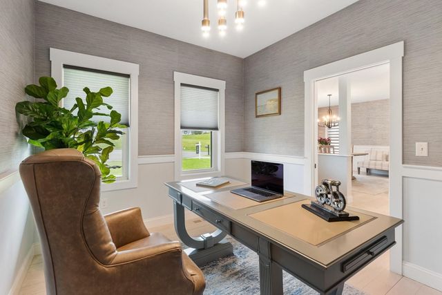 9 Shay Ln, North Reading, MA 01864