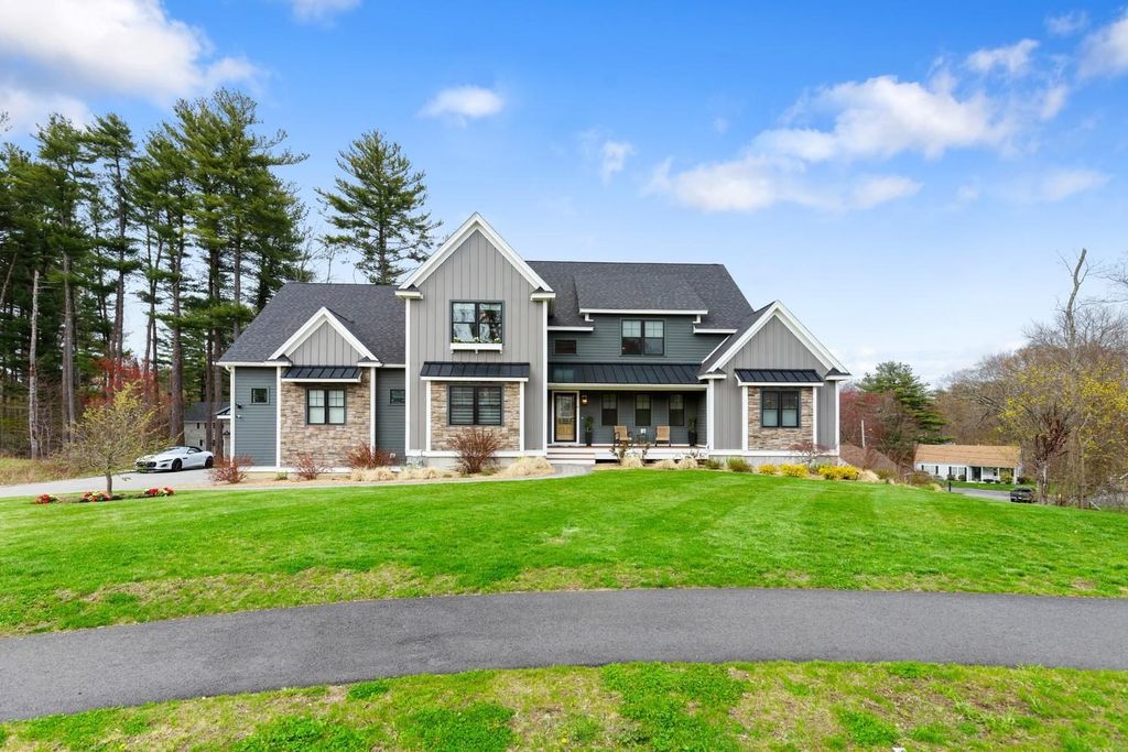9 Shay Ln, North Reading, MA 01864