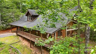 108 Cougar Alley 79, Lake Lure, NC 28746