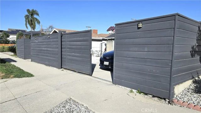 6704 Rhea Avenue, Reseda, CA 91335