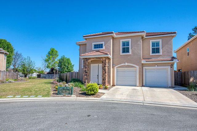 4410 W Langden Drive, Fresno, CA 93722