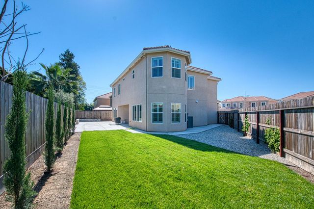 4410 W Langden Drive, Fresno, CA 93722