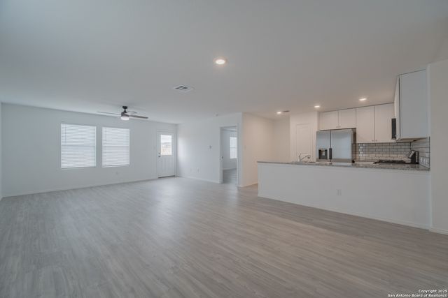 2737 Green Finch, New Braunfels, TX 78130