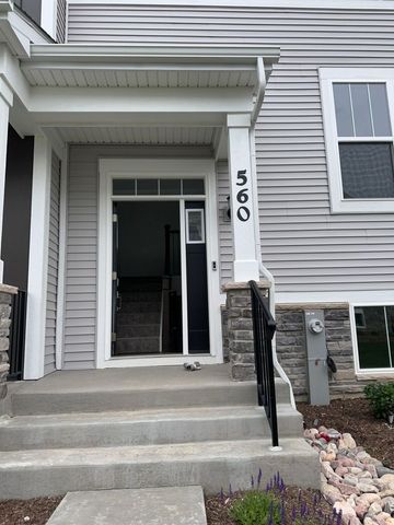 560 Wolverine Drive, Aurora, IL 60502