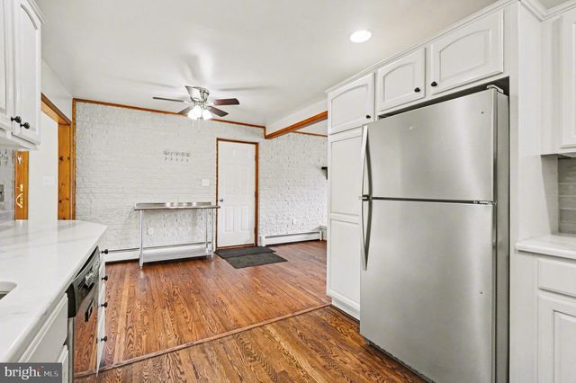 10416 JONESTOWN RD, Annville, PA 17003