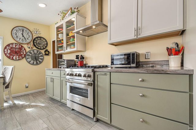 10680 Robin Lane, Plymouth, IN 46563