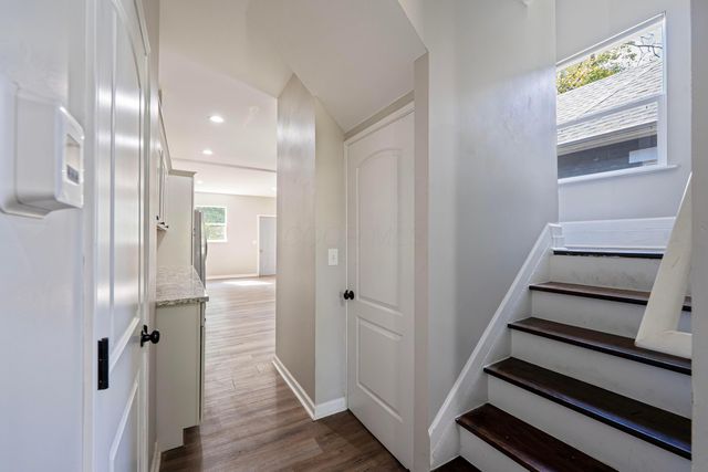 293 W Park Avenue, Columbus, OH 43223
