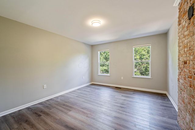 293 W Park Avenue, Columbus, OH 43223
