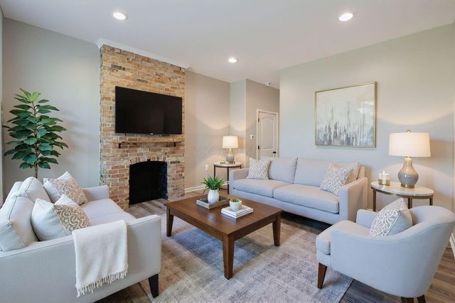 293 W Park Avenue, Columbus, OH 43223