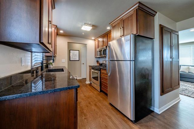 1112 BLUE RIDGE DRIVE, Green Bay, WI 54304