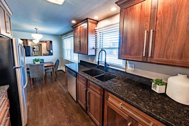 1112 BLUE RIDGE DRIVE, Green Bay, WI 54304