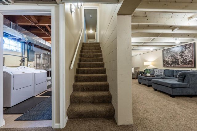 1112 BLUE RIDGE DRIVE, Green Bay, WI 54304