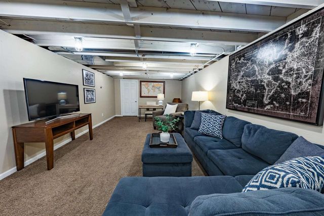 1112 BLUE RIDGE DRIVE, Green Bay, WI 54304