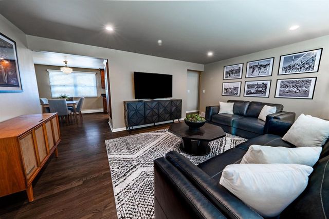 1112 BLUE RIDGE DRIVE, Green Bay, WI 54304