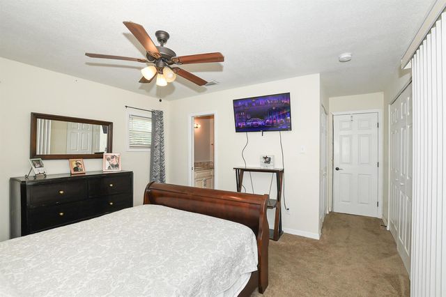 610 NW Marion Avenue, Port St. Lucie, FL 34983