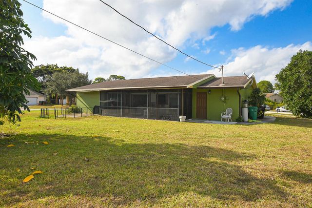 610 NW Marion Avenue, Port St. Lucie, FL 34983
