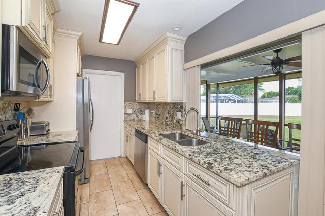 610 NW Marion Avenue, Port St. Lucie, FL 34983