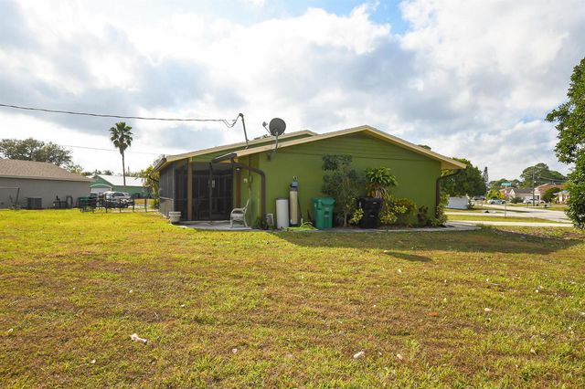 610 NW Marion Avenue, Port St. Lucie, FL 34983