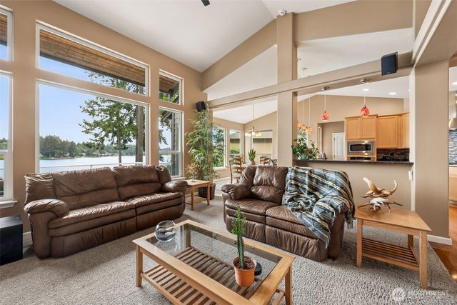 3800 Long Lake Drive SE, Olympia, WA 98503