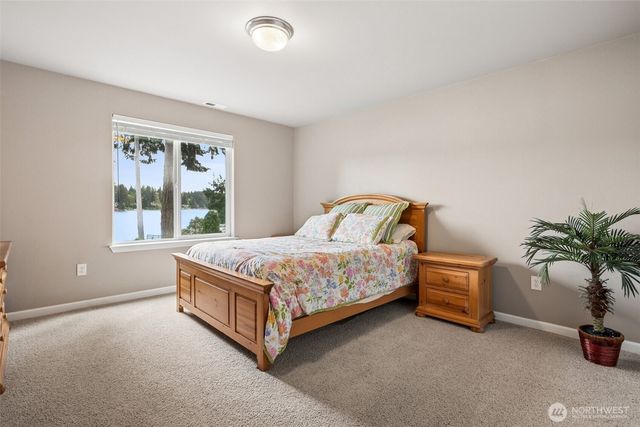 3800 Long Lake Drive SE, Olympia, WA 98503