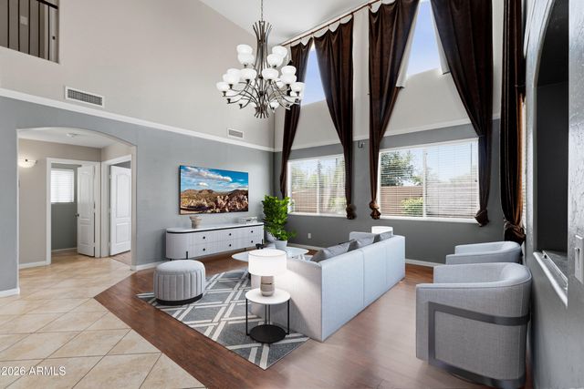 5661 W DESERT JEWEL Drive, Glendale, AZ 85302