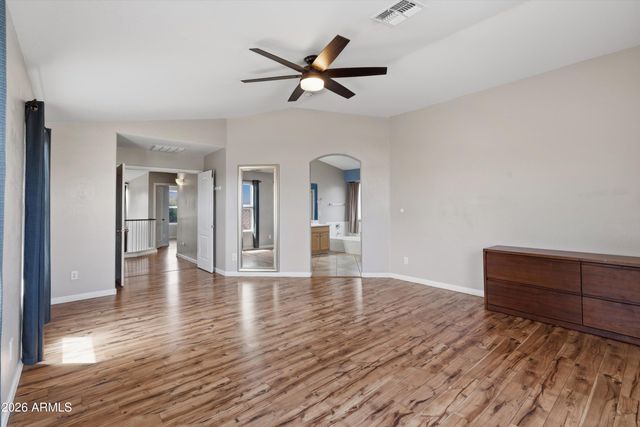 5661 W DESERT JEWEL Drive, Glendale, AZ 85302