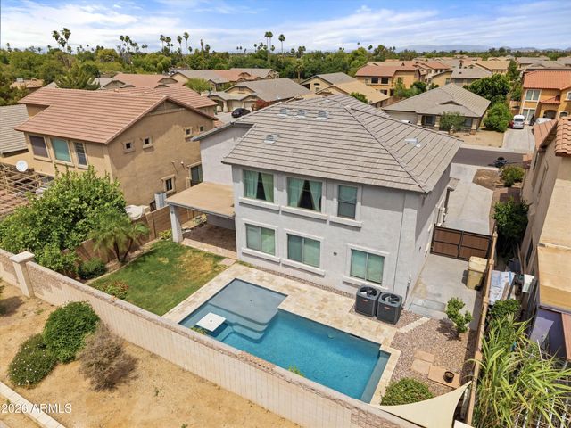5661 W DESERT JEWEL Drive, Glendale, AZ 85302
