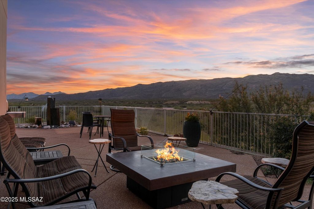 7615 S Galileo Lane, Tucson, AZ 85747