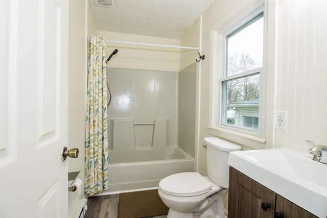 101 SHARP HILL LN, Hinton, VA 22831