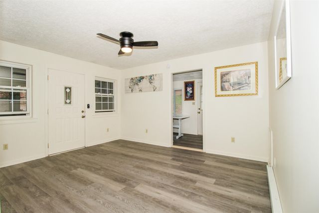 101 SHARP HILL LN, Hinton, VA 22831