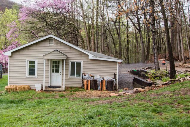 101 SHARP HILL LN, Hinton, VA 22831
