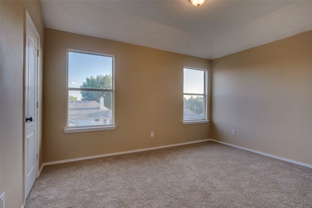 702 Turnstone Drive, Arlington, TX 76018