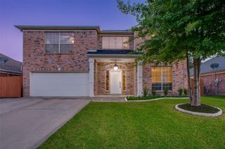 702 Turnstone Drive, Arlington, TX 76018