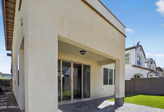 2350 W GLORIA Lane, Phoenix, AZ 85085
