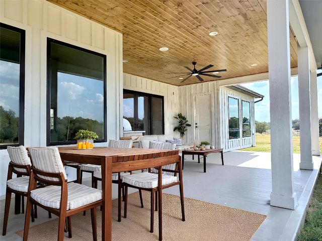 10343 Sunny Meadow Drive, Chappell Hill, TX 77426