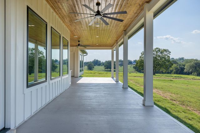 10343 Sunny Meadow Drive, Chappell Hill, TX 77426