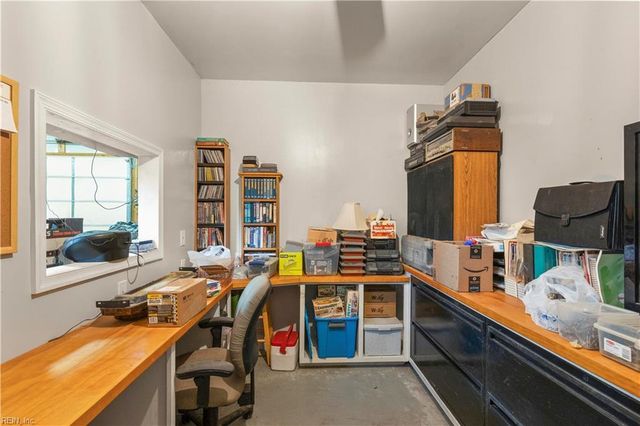 8029 Pinetta RD, Gloucester, VA 23061