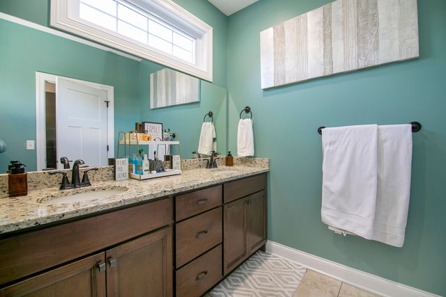 1230 Eagle Bluff Drive, Bourbonnais, IL 60914