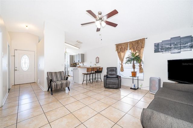 1717 CHATHAM CIRCLE, Apopka, FL 32703