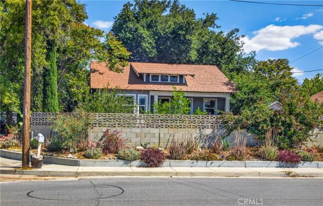485 Nicolet St, Banning, CA 92220