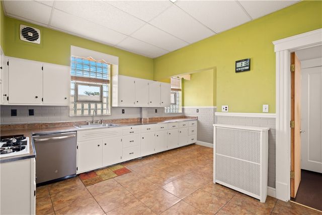 35 N Hitchman St, Mt Pleasant Boro, PA 15666