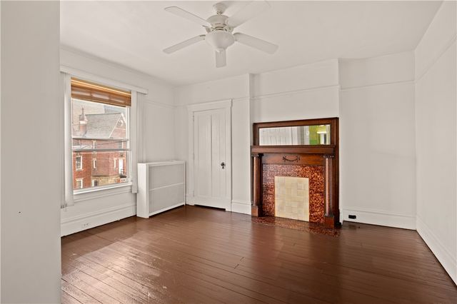 35 N Hitchman St, Mt Pleasant Boro, PA 15666