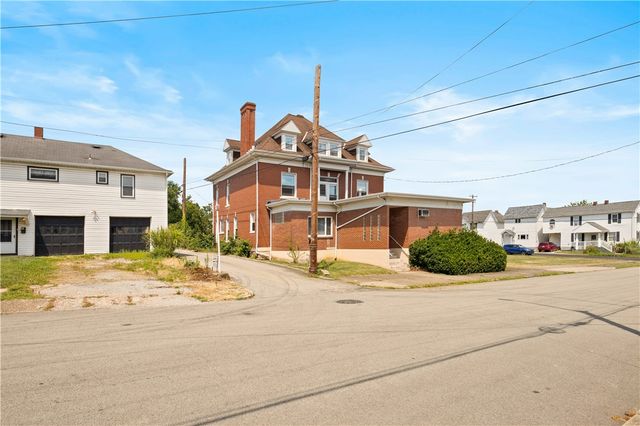 35 N Hitchman St, Mt Pleasant Boro, PA 15666