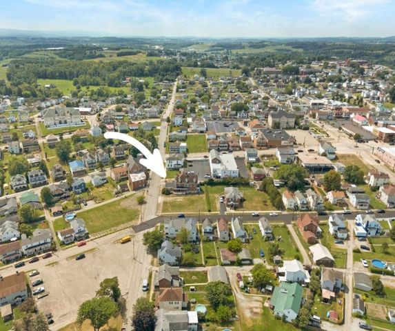 35 N Hitchman St, Mt Pleasant Boro, PA 15666