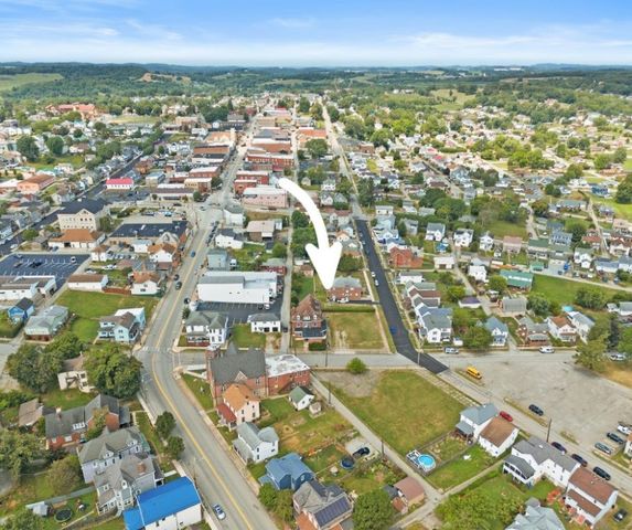 35 N Hitchman St, Mt Pleasant Boro, PA 15666