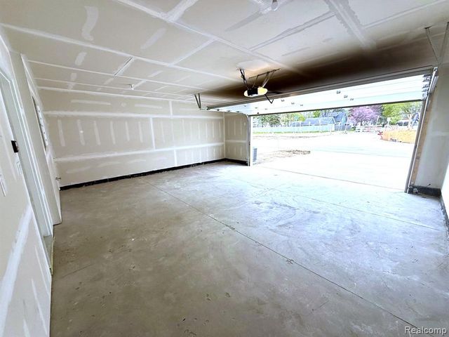 253 Lantana Drive, Brighton, MI 48116