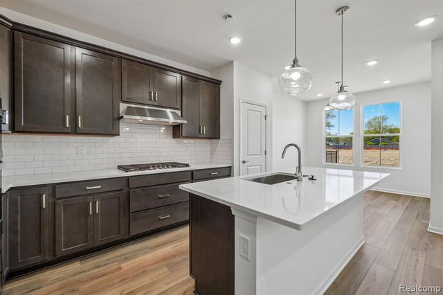 253 Lantana Drive, Brighton, MI 48116