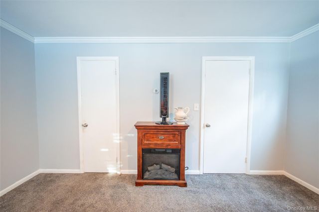 41 Foxhill Road, Valhalla, NY 10595